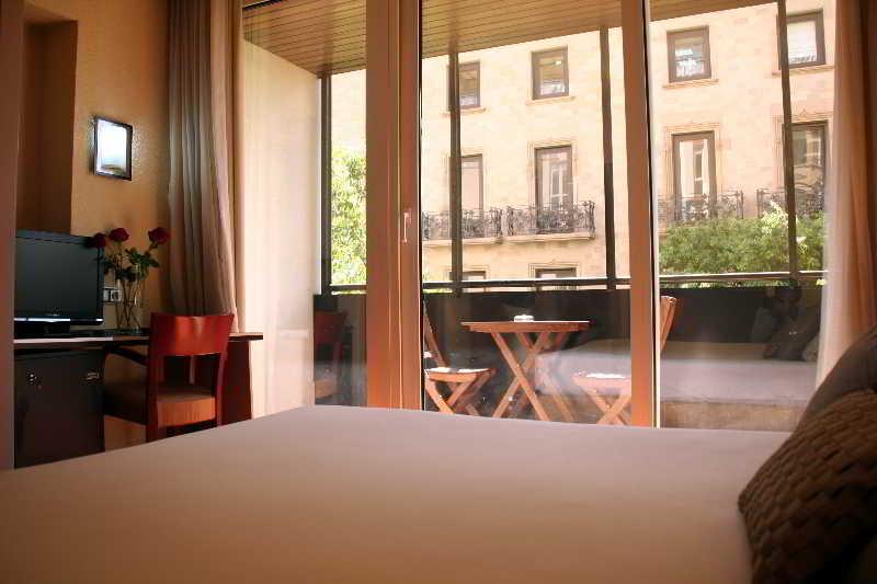 Hotel Atiram 4*