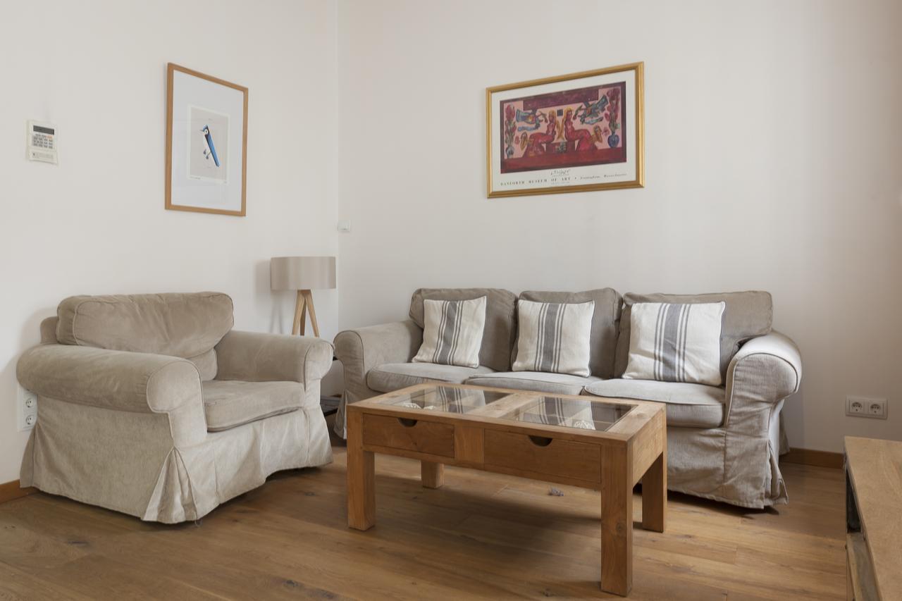 Apartment Akira Flats Roger De Flor Chic