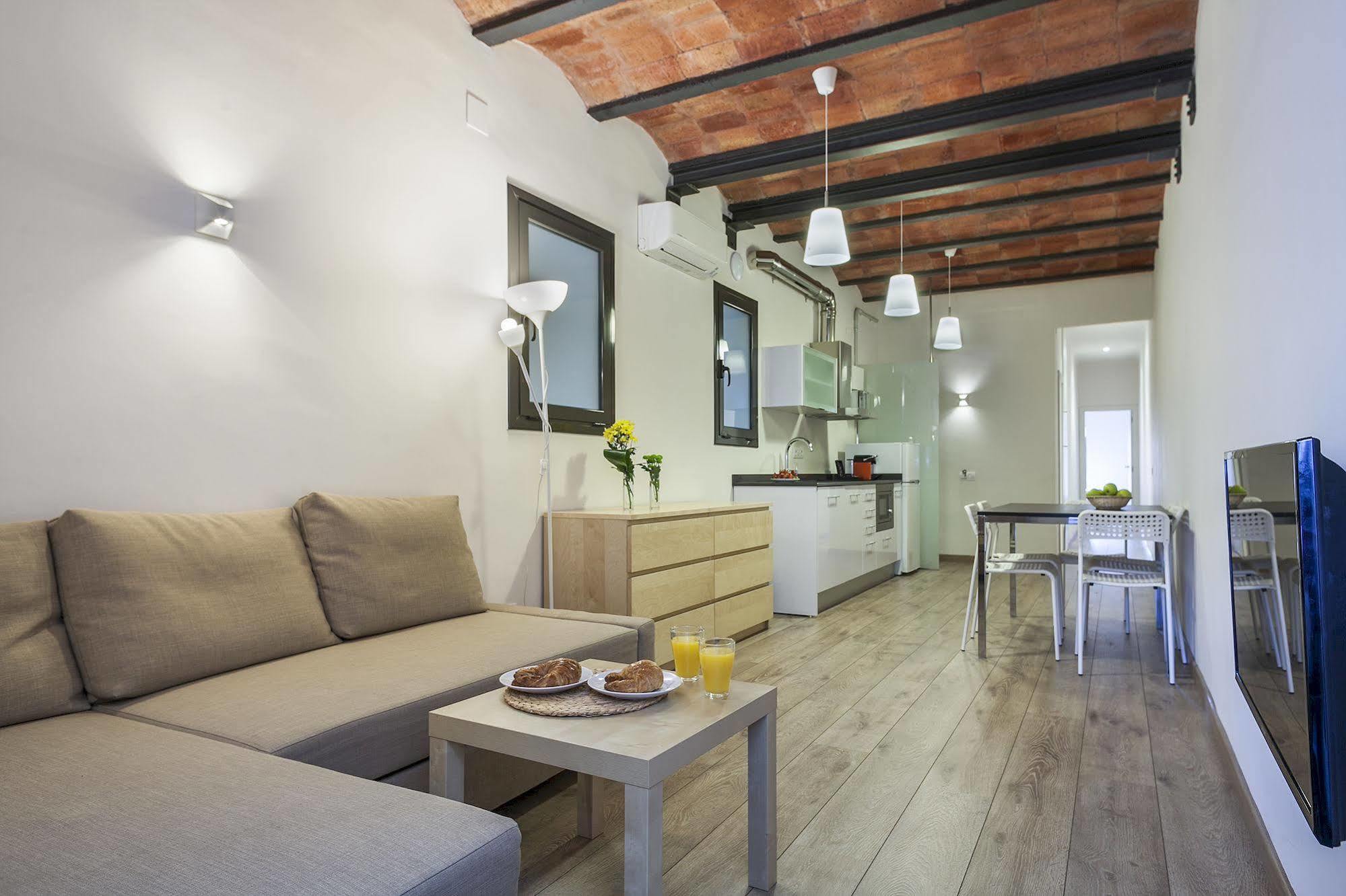 Apartamento Fira By Gaiarooms *
