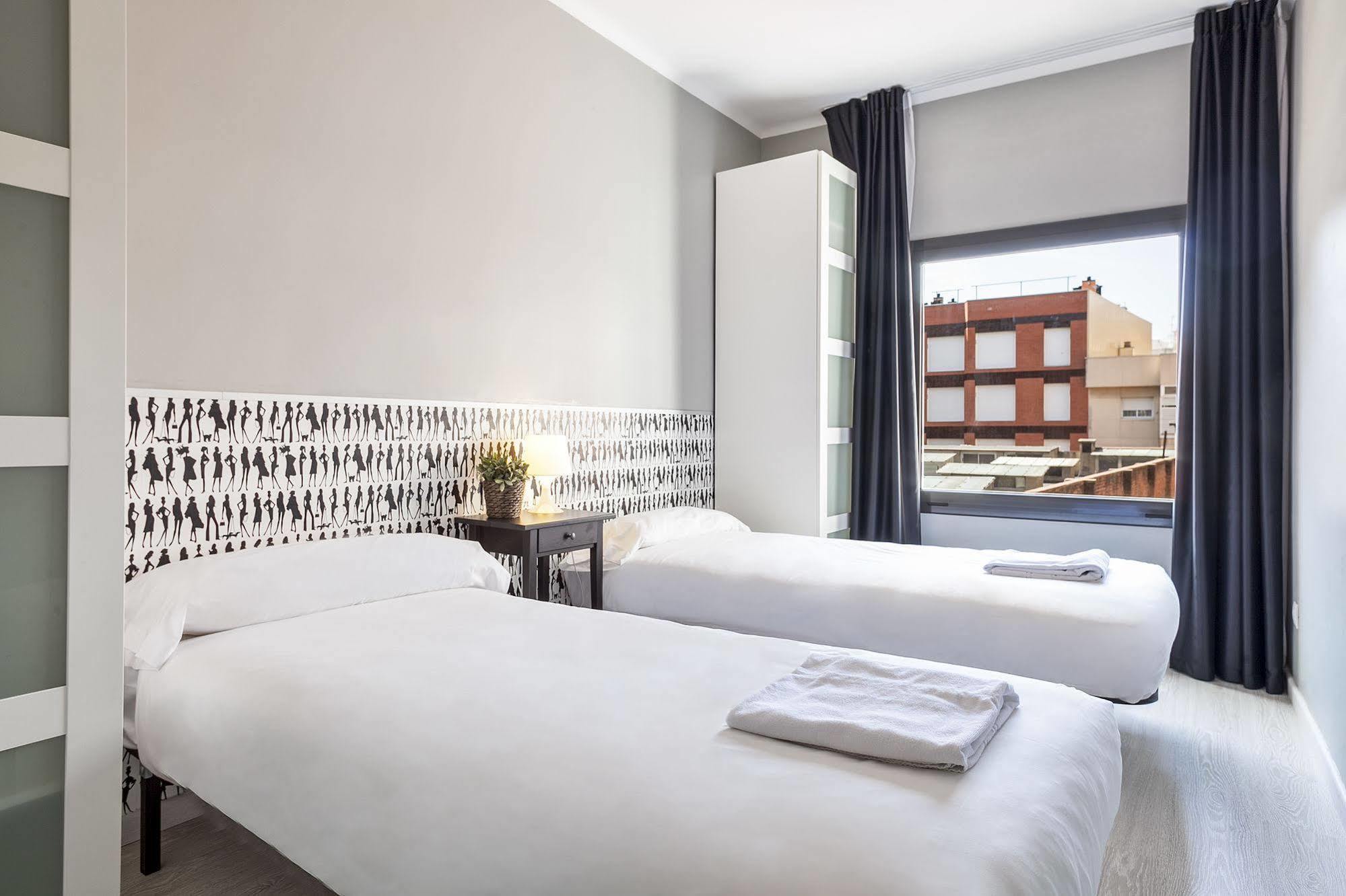 Apartamento Fira By Gaiarooms
