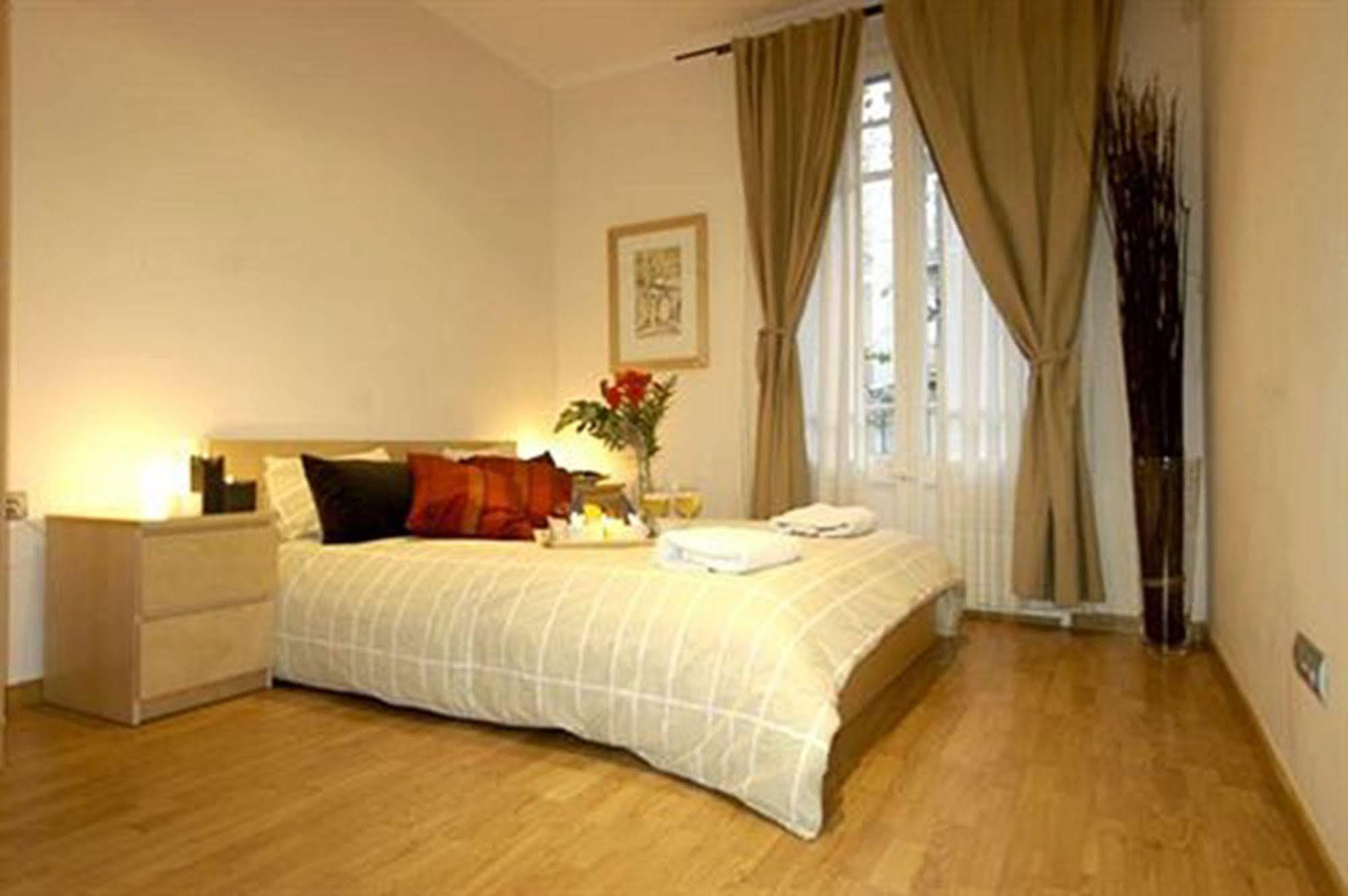 Apartment Sagrada266 By Chicstays *