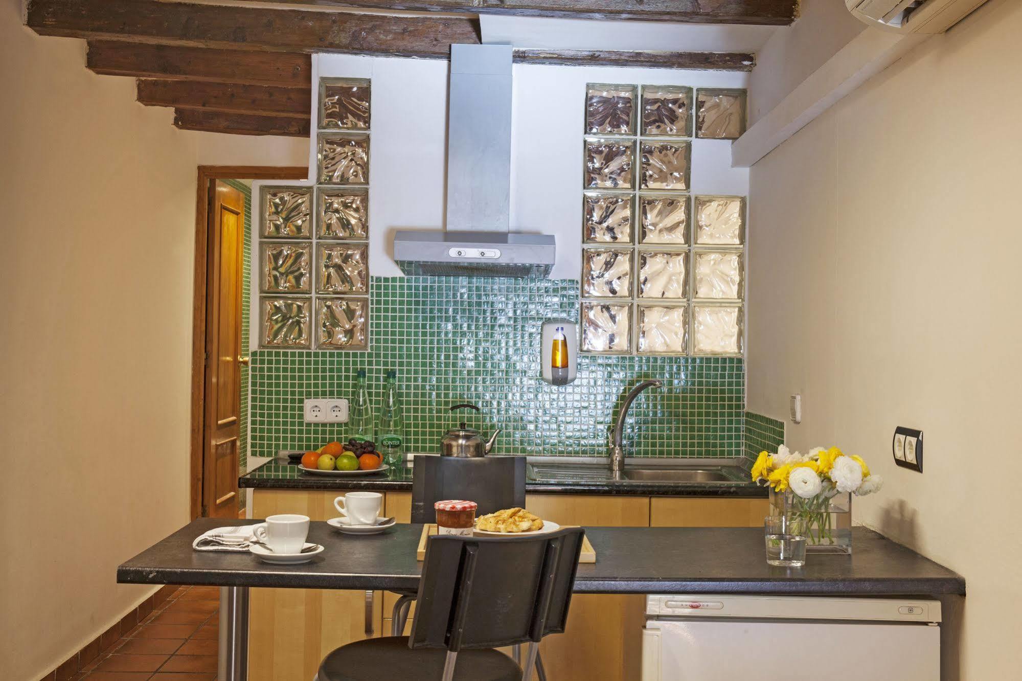 Apartamento Ainb Ramblas-guardia Barcelona
