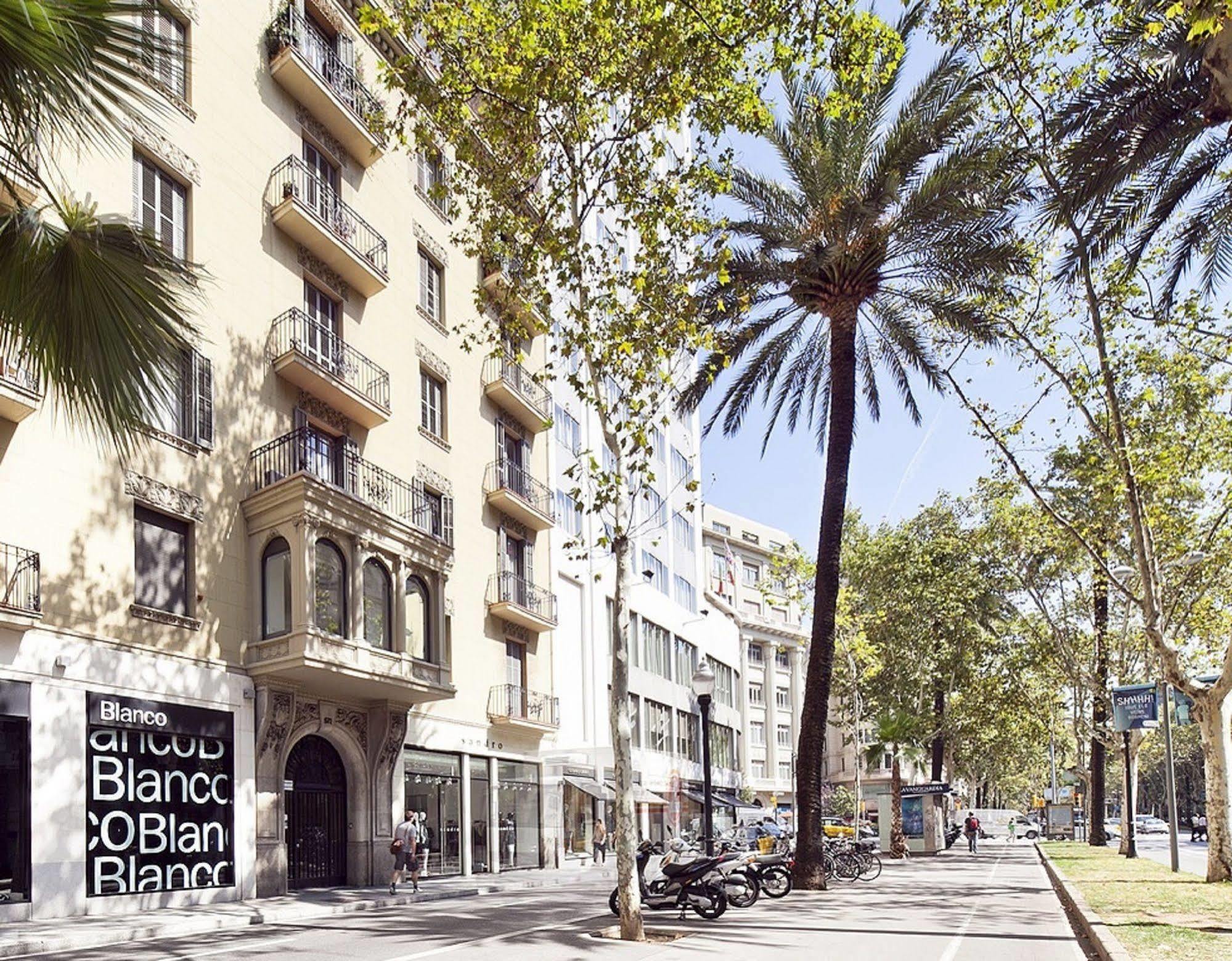 Stylish Diagonal Apartment Barcelona
