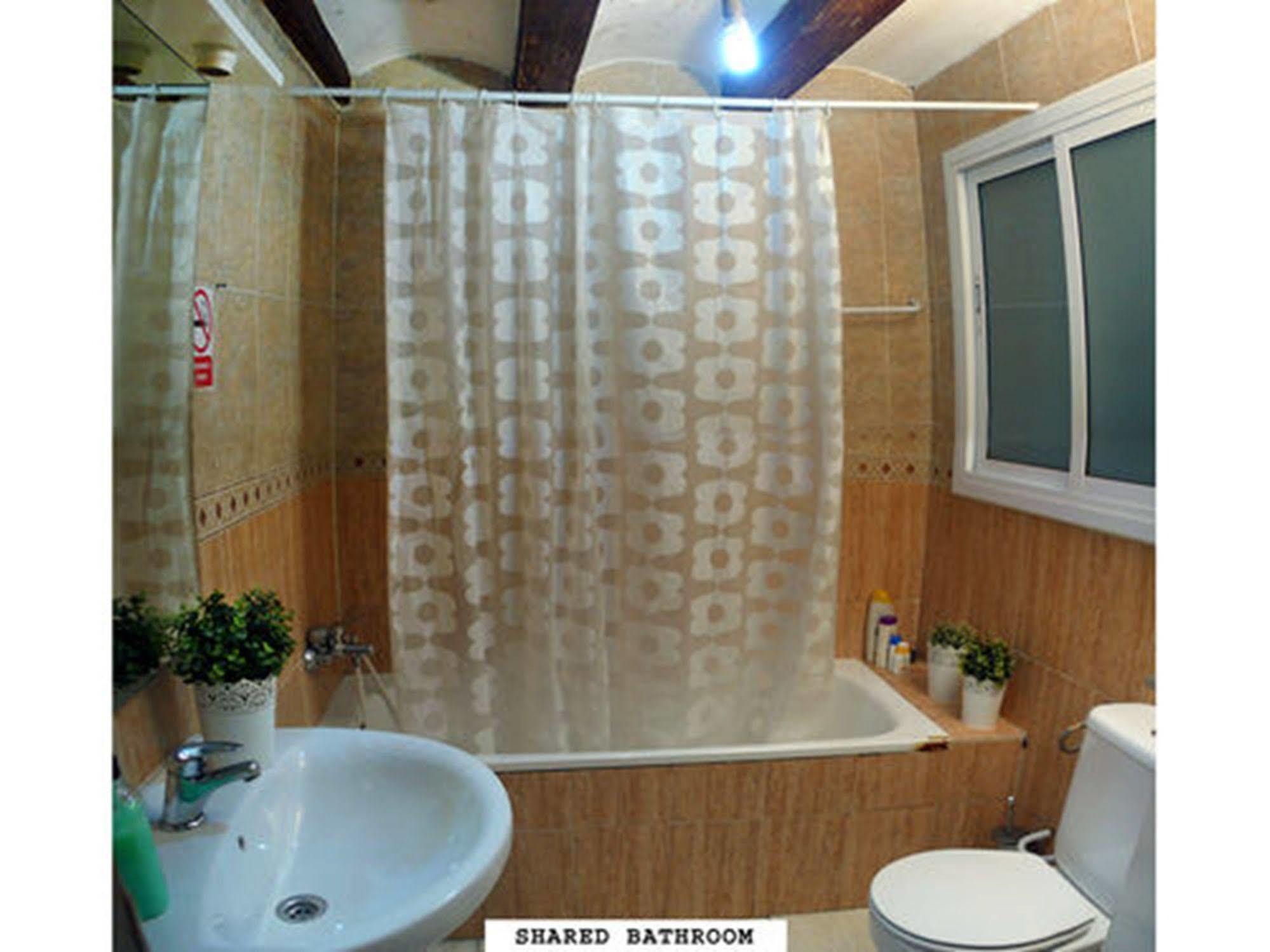 Serenity Gotic 2*