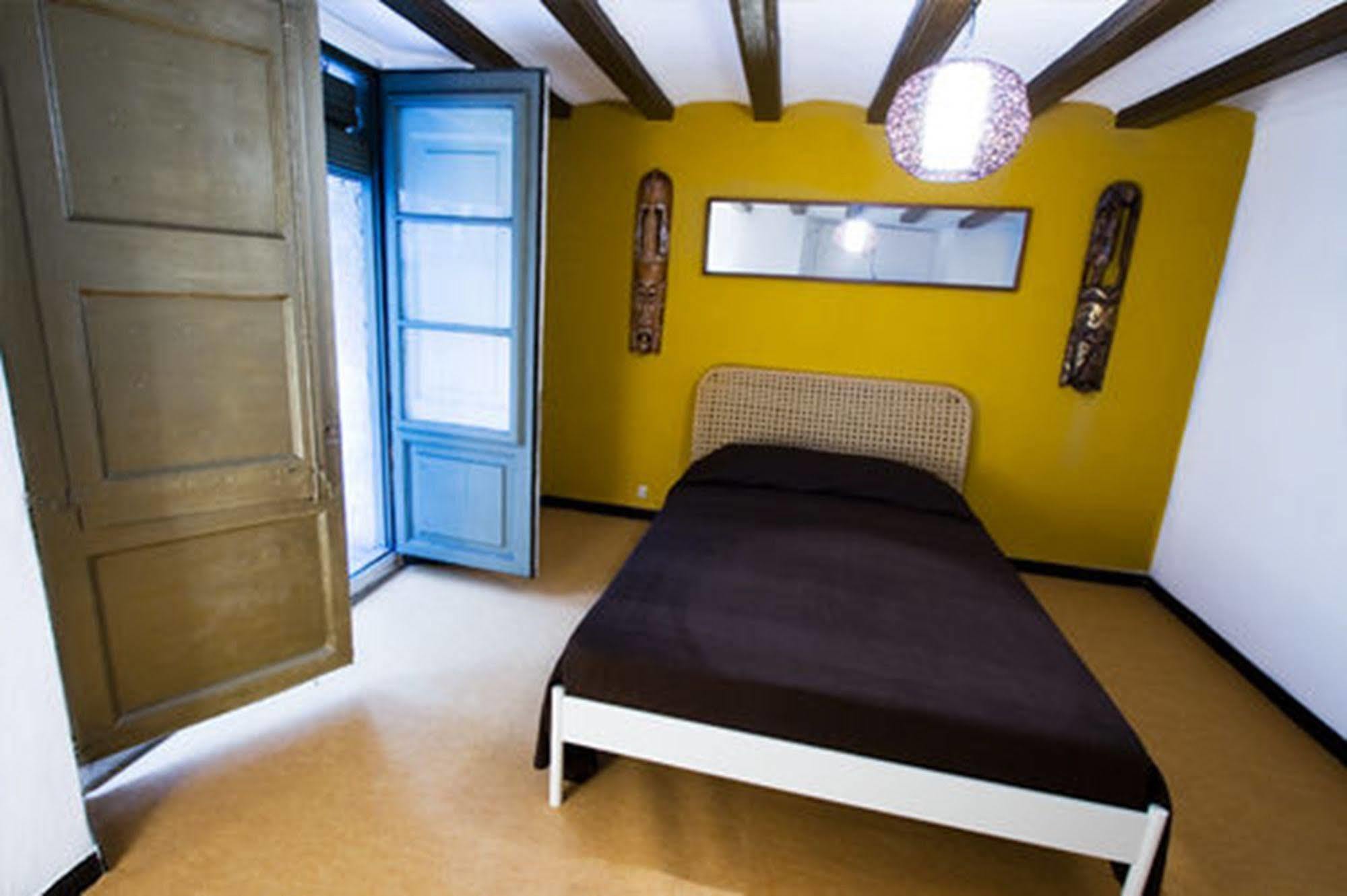 Serenity Gotic 2*