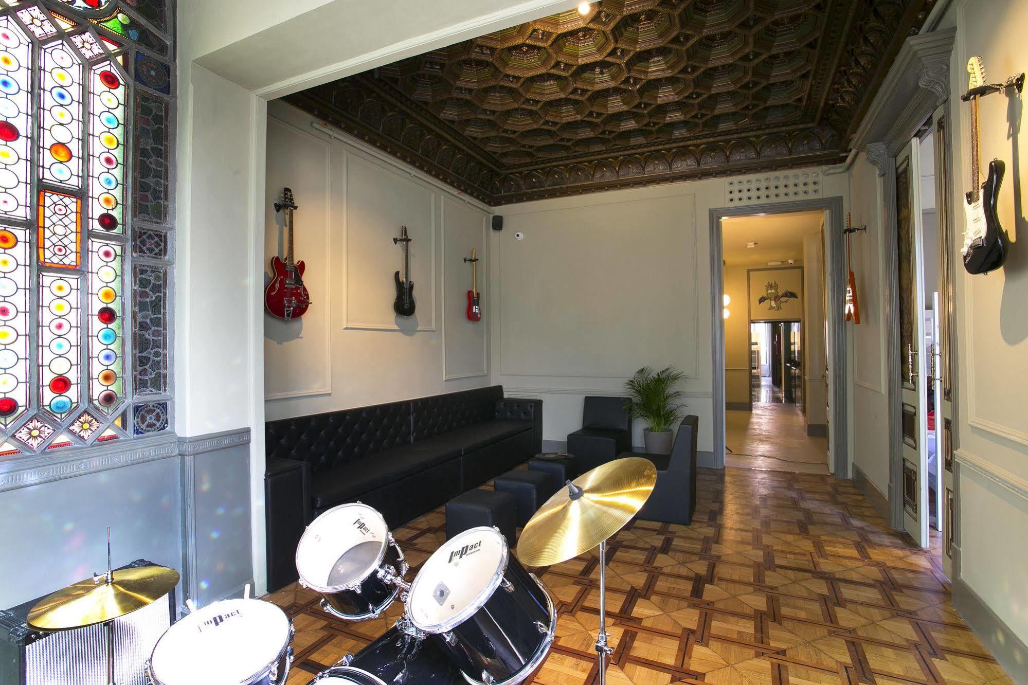 Sant Jordi Rock Palace *