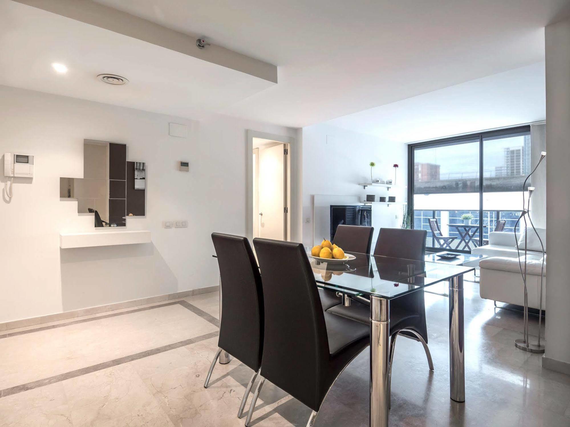 Rent Beach-diagonal Mar *