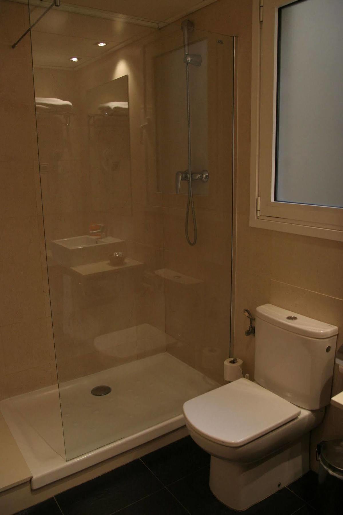 Aparthotel Arago565