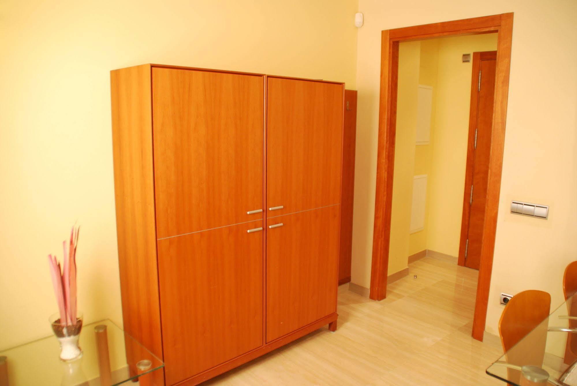 Aparthotel Arago565 2*