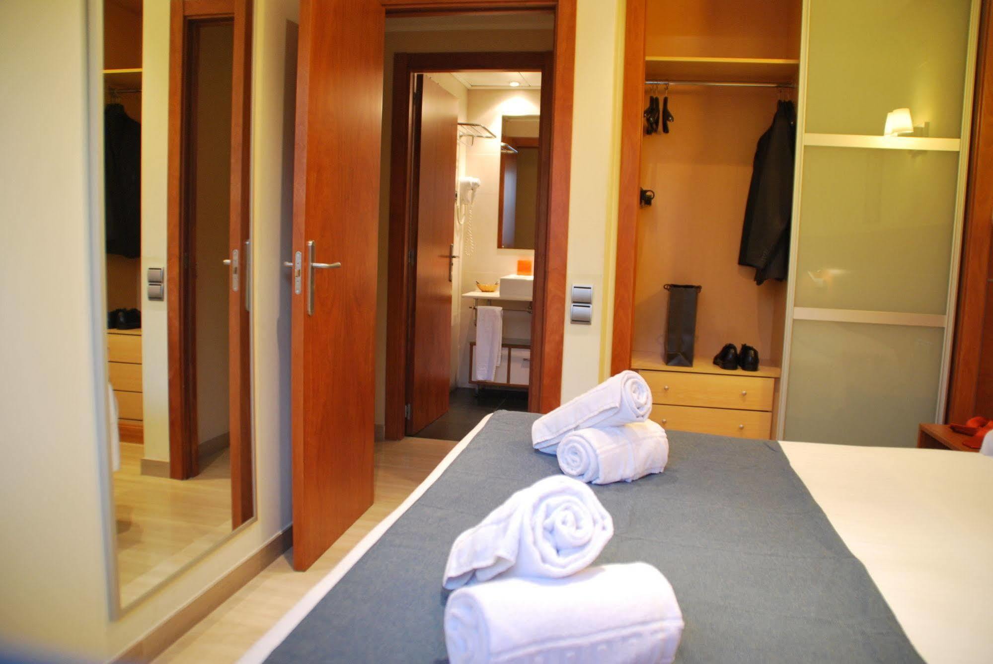 Arago565 Aparthotel 2*