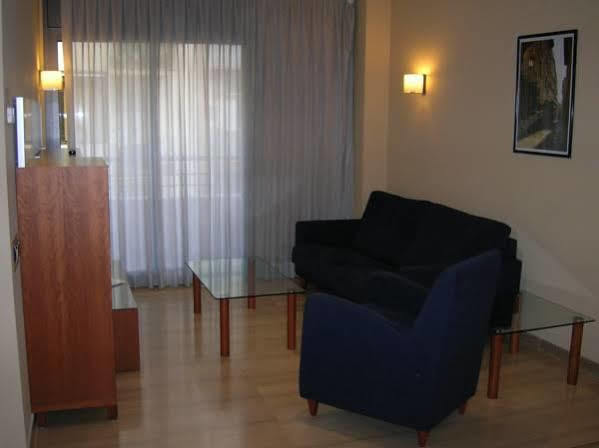 Aparthotel Arago565 2*