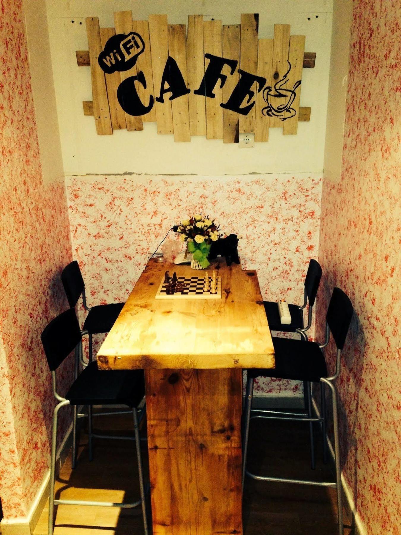 Hostal Onefam Sants *