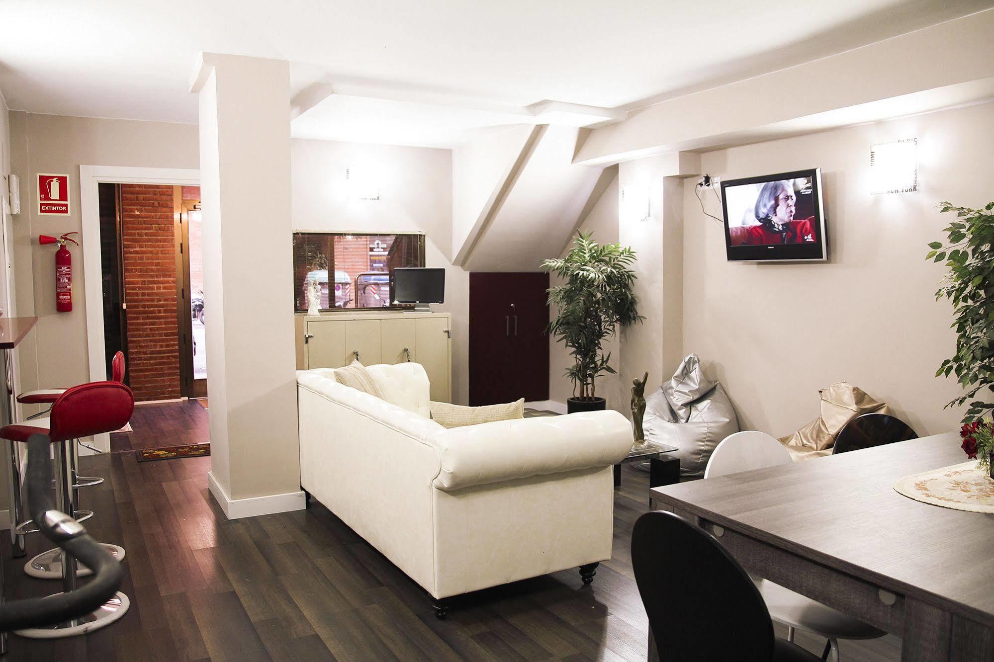Barcelona&you Sagrada Familia Hostal