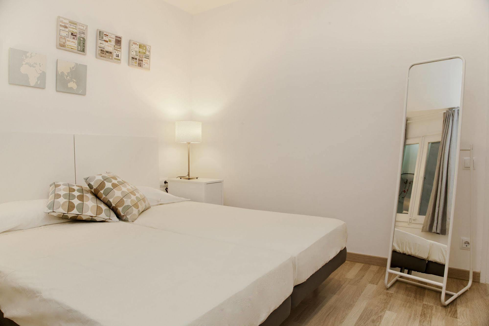 Flateli Roger 1 Apartamento *