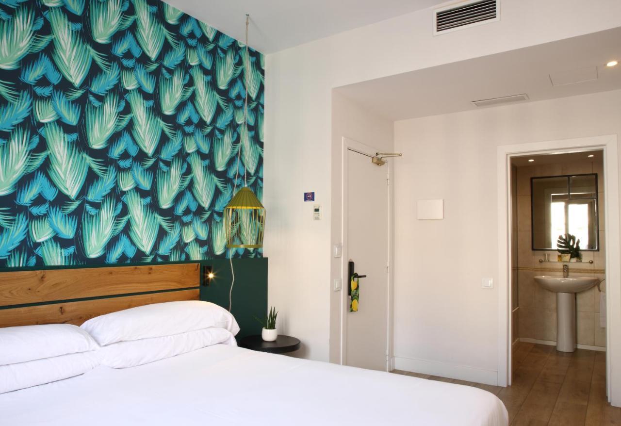 Chic & Basic Lemon Boutique Hotel