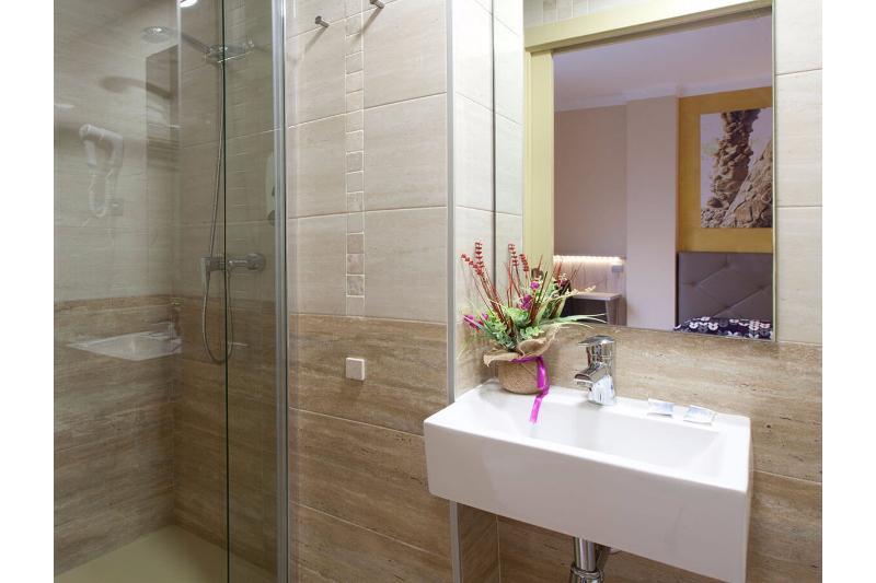 Pensión Hostal Barcelona 2*