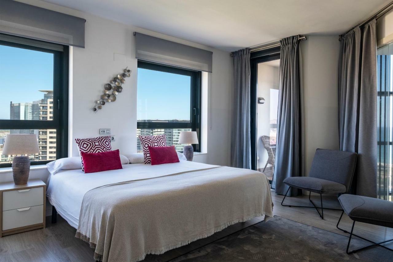 Rent Beach-diagonal Mar Apartment