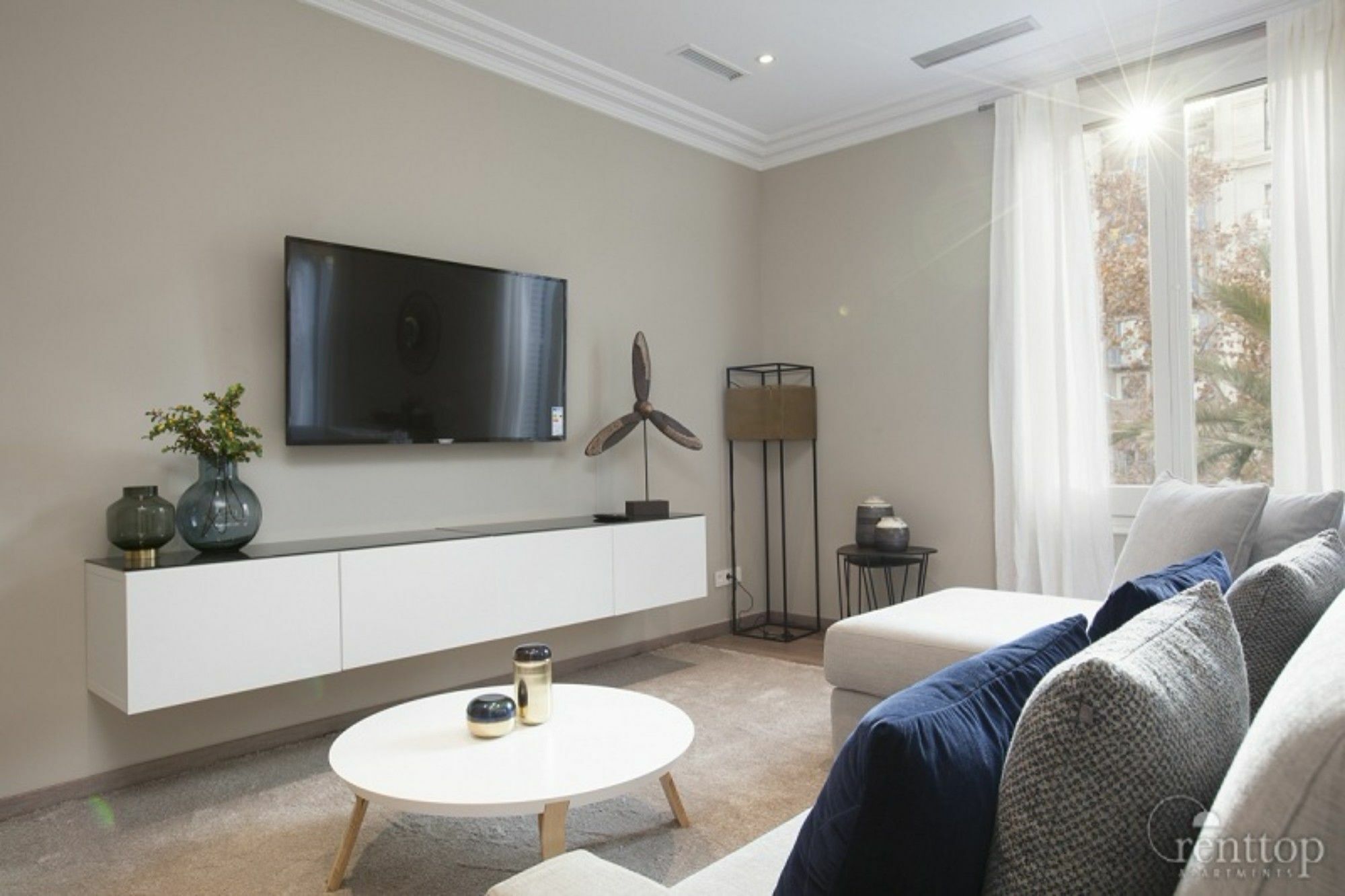 Rent Aparments Diagonal-aribau Apartamento Barcelona