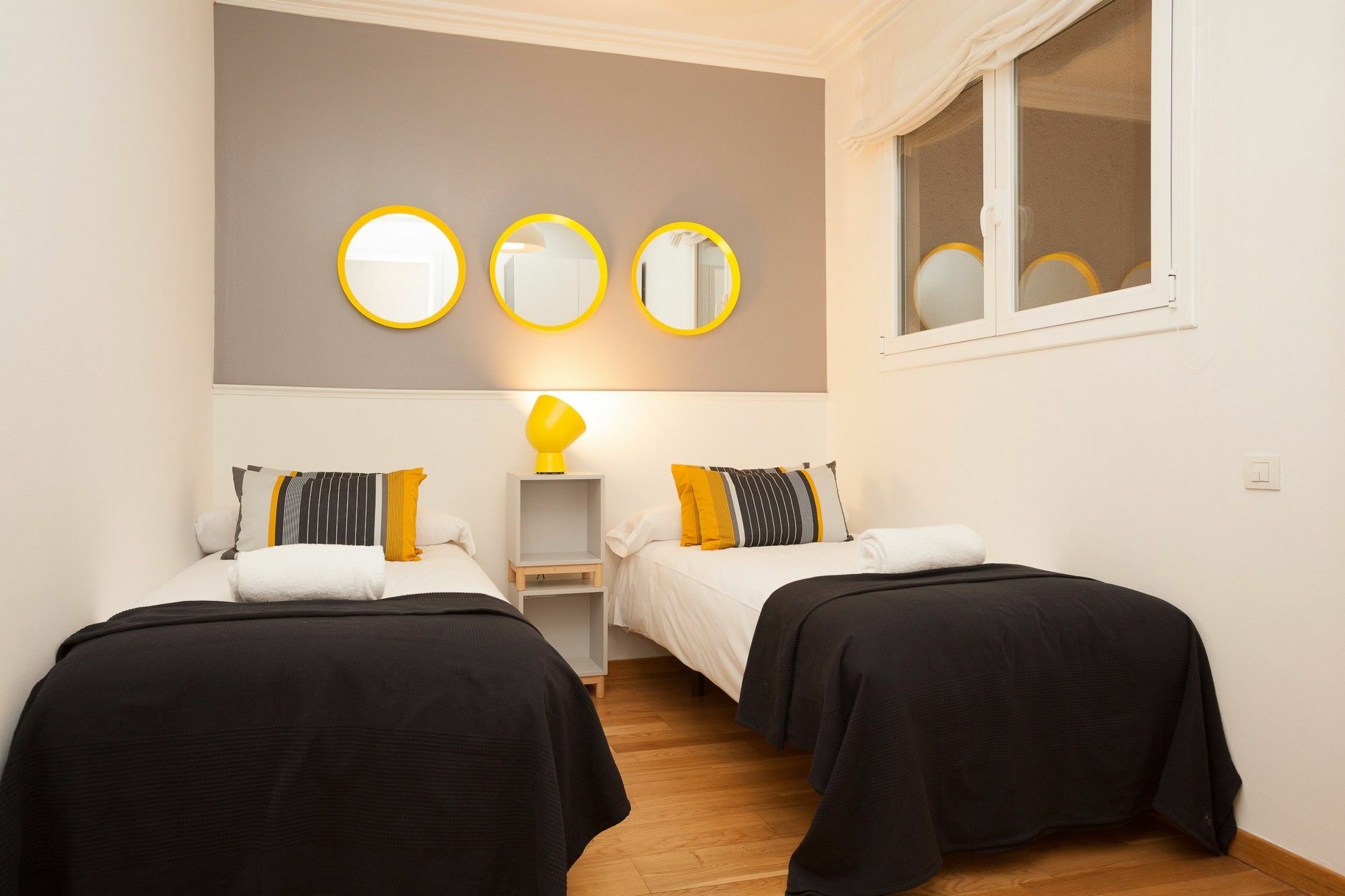 Rent Aparments Diagonal-aribau Apartamento Barcelona