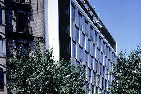 Atiram Hotel
