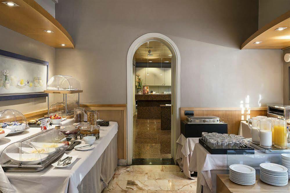 Catalonia Castellnou Hotel 3*