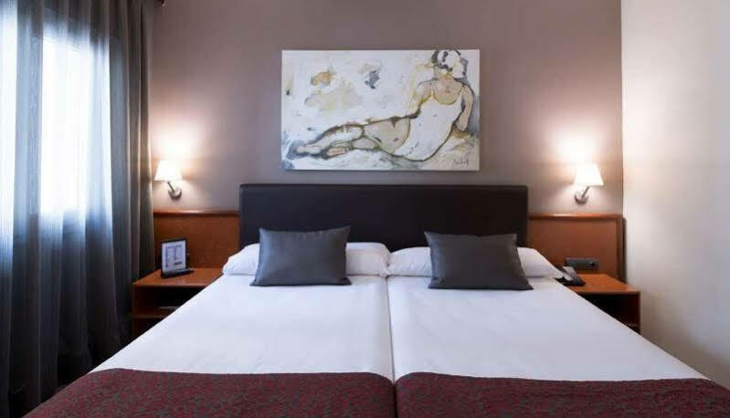 Catalonia Castellnou Hotel Barcelona