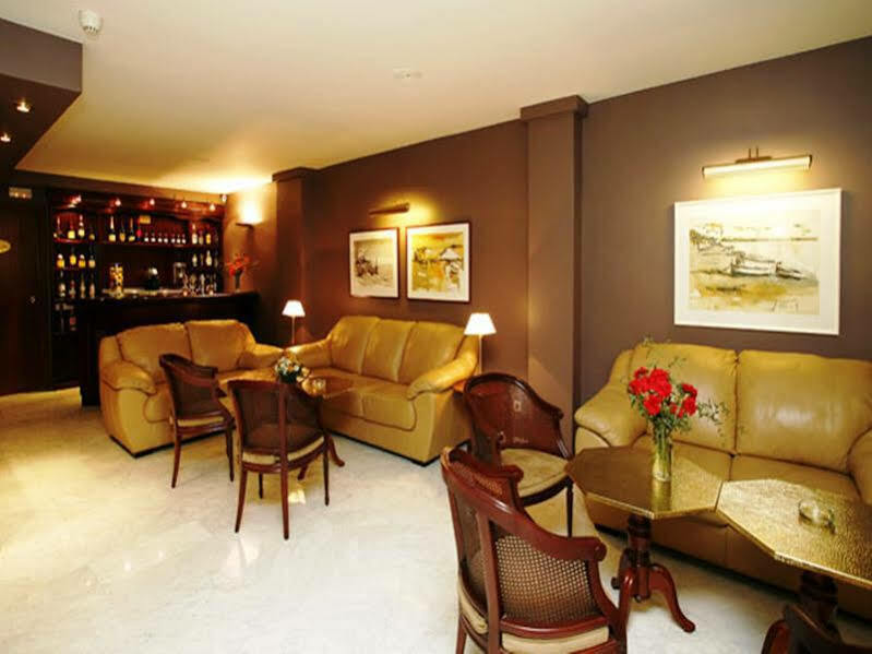 Hotel Caledonian