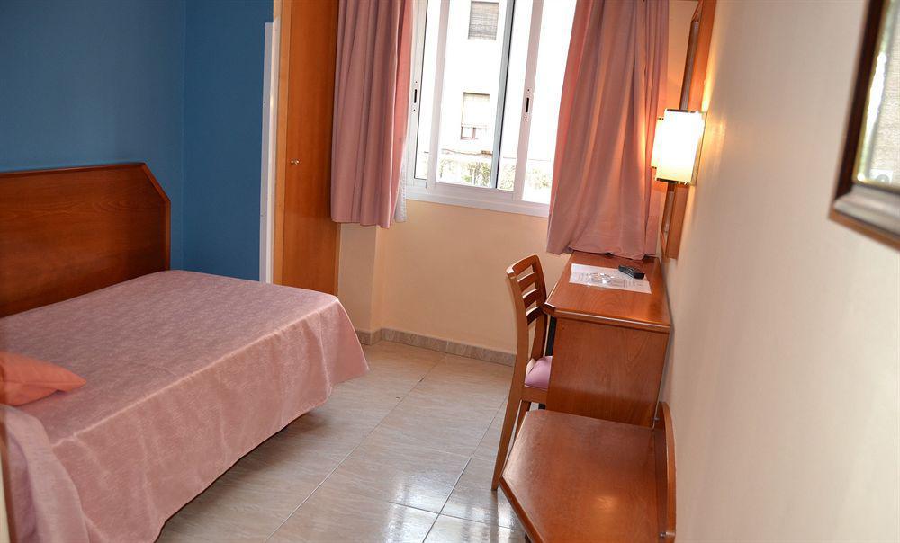 Cortes Rambla Hotel 3*