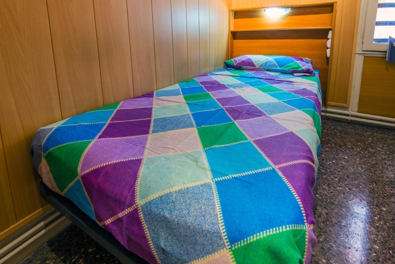Residencia Sants Hostel *