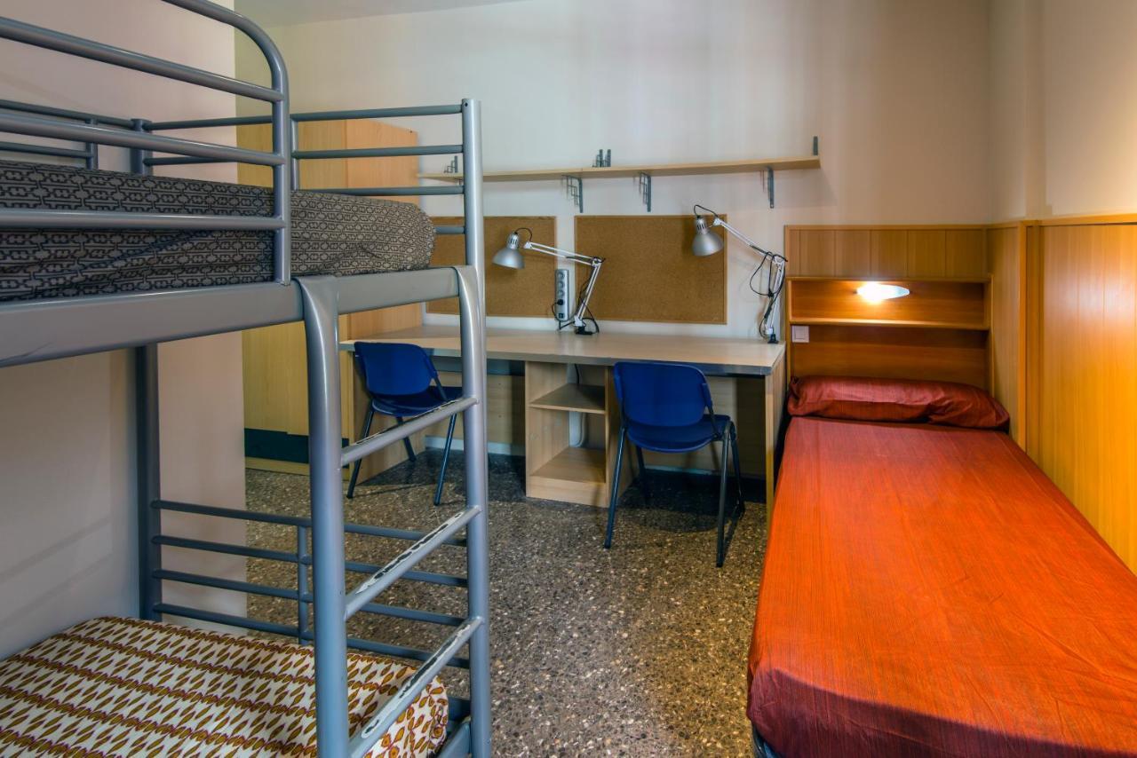 Residencia Sants *