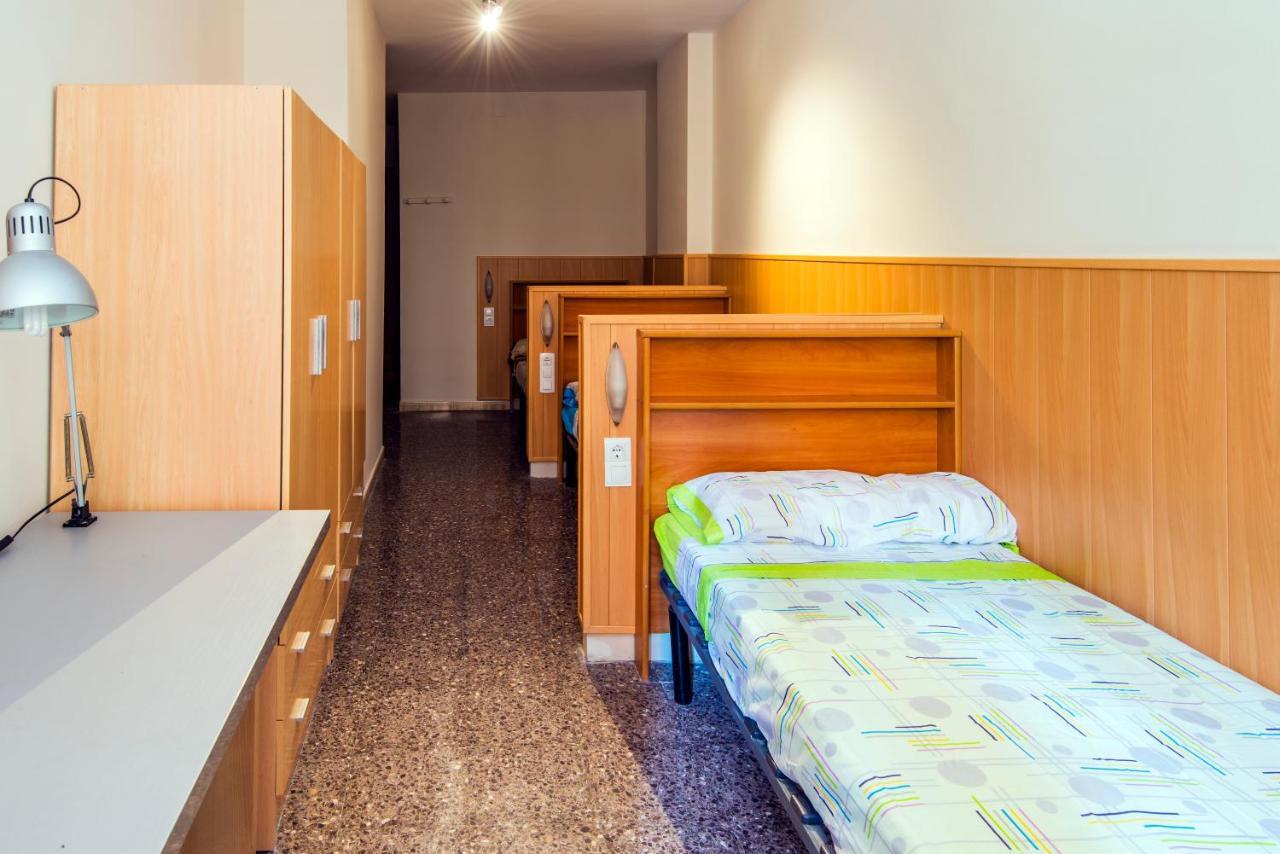 Residencia Sants Hostel Barcelona