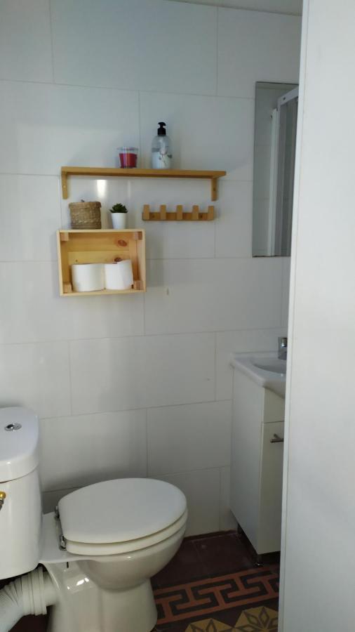 V Hostal