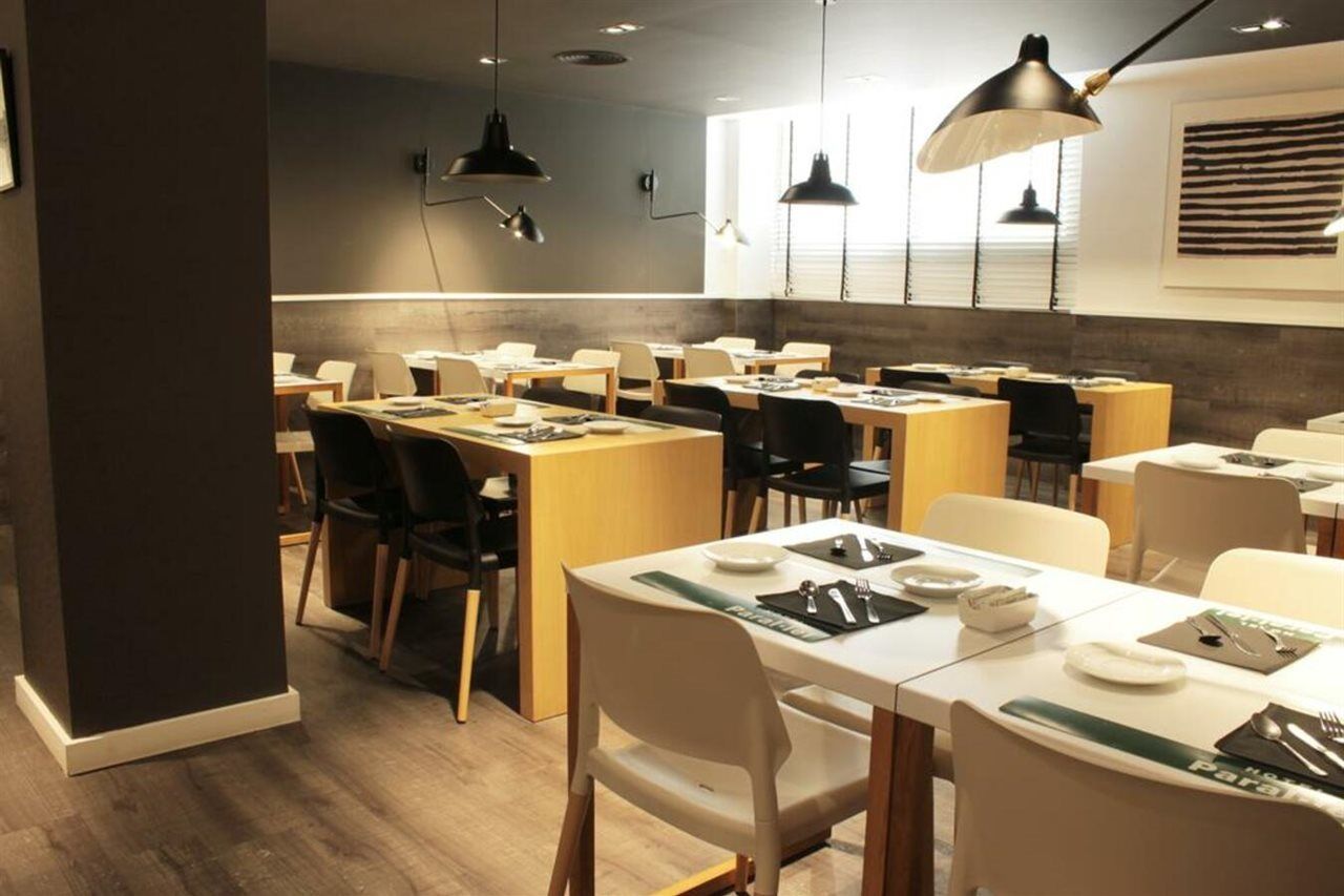 Paral-lel Hotel
