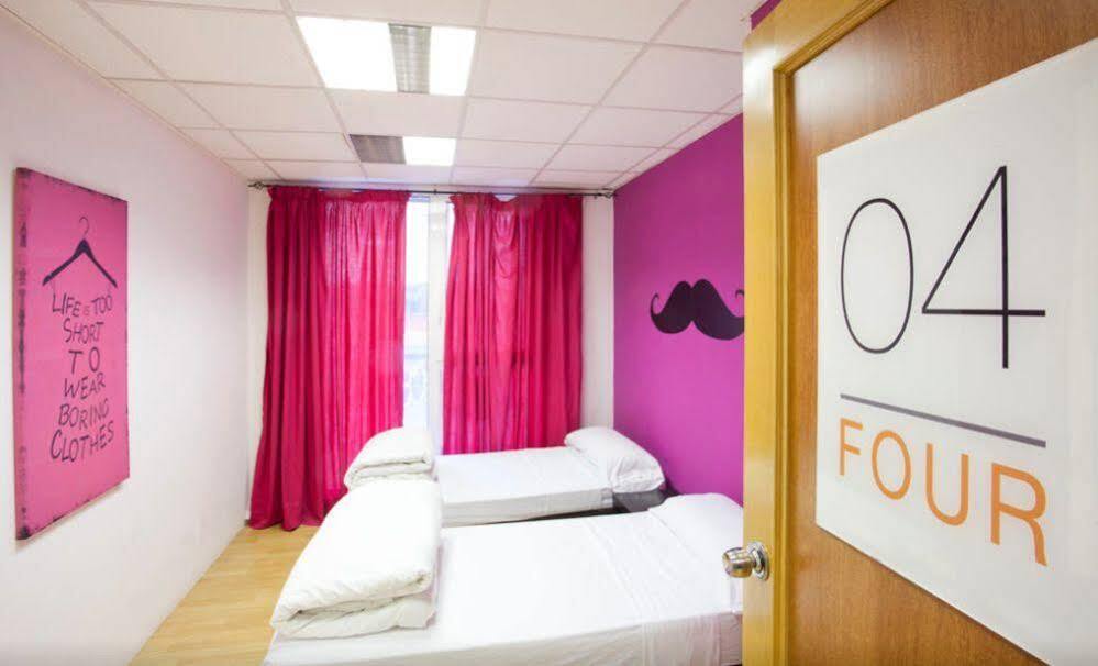 Hostal Holidaysbcn