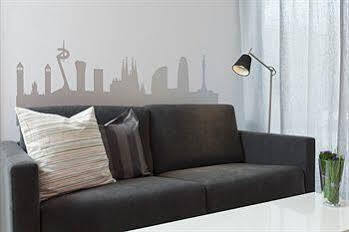 Bbarcelona Gaudi Flats Barcelona