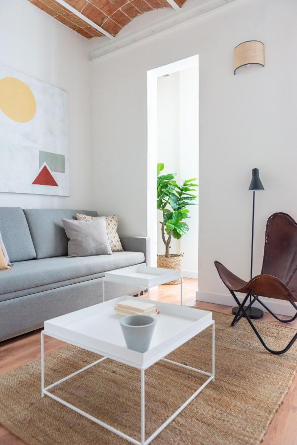 Diagonal By Olala Homes *