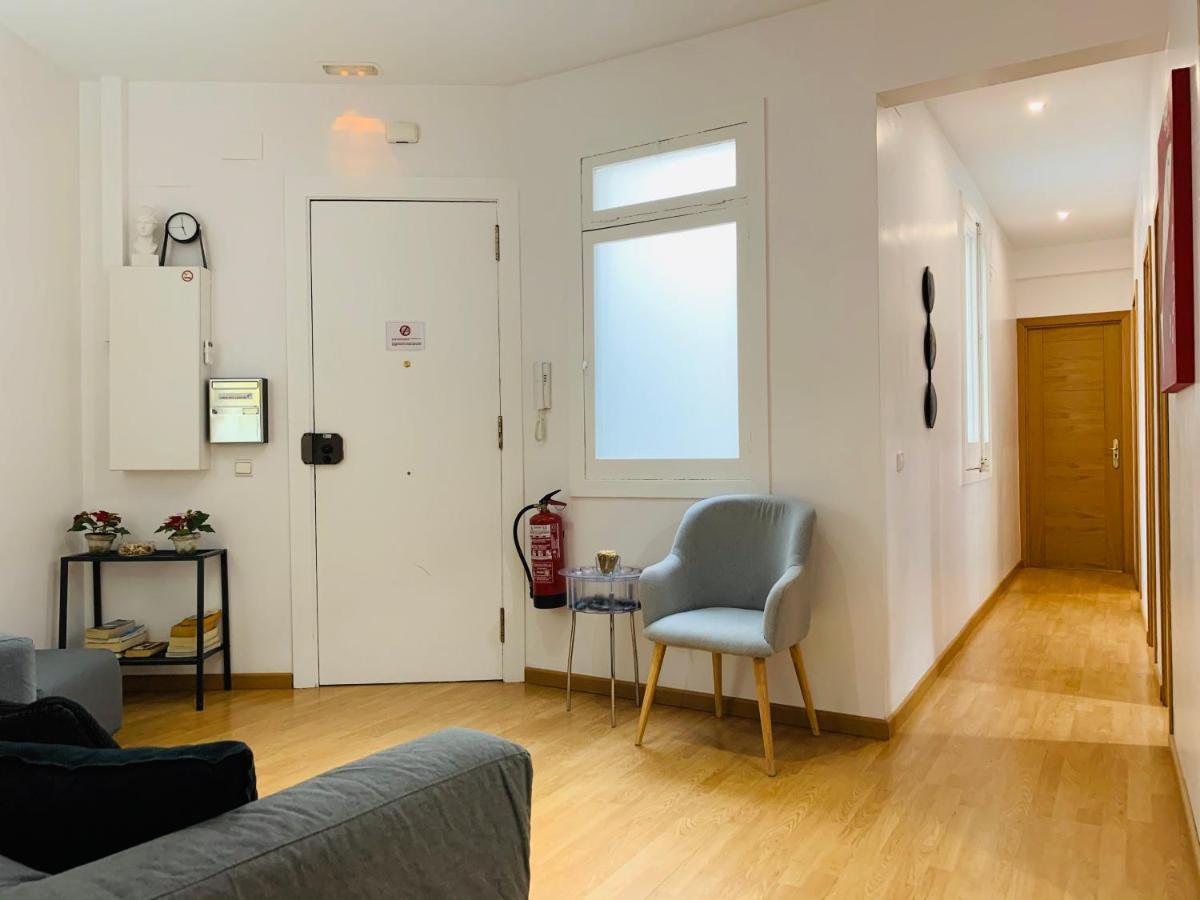 Aptbcn Super Balmes Apartment Barcelona