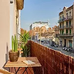 Urban District Apartments - Barcelona Smart Vintage Lofts And Apartments