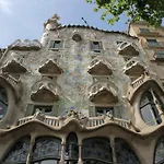 Higuests - Sagrada Familia Apartments