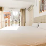Luminous 2 Bedroom Next To Sagrada Familia