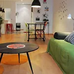 Calm Modern Apartment