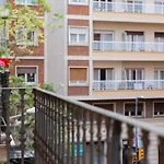 Aparteasy - Turo Park With Lovely Balcony
