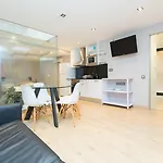 AinB Sagrada Familia Apartments