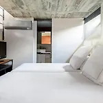 Barcelona Apartment Republica