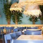 Yomo Hostal BCN Port