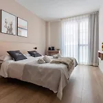 limehome Barcelona Carrer de Besalú 82