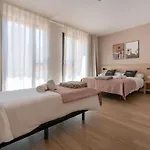 limehome Barcelona Carrer de Besalú 82