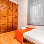 FridaysFlats, Arc de Triomf - Solar&Spacious