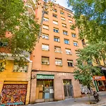 FridaysFlats, Arc de Triomf - Solar&Spacious