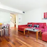 Friendly Rentals Plaza Catalunya